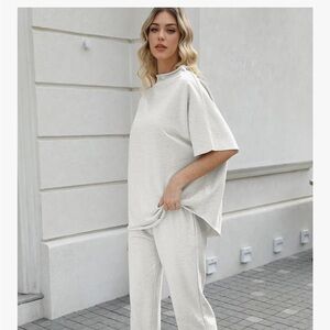 Gray Set - 3/4 Batwing Sleeve Capelet Crew Neck Pullover Top Wide Leg Pants